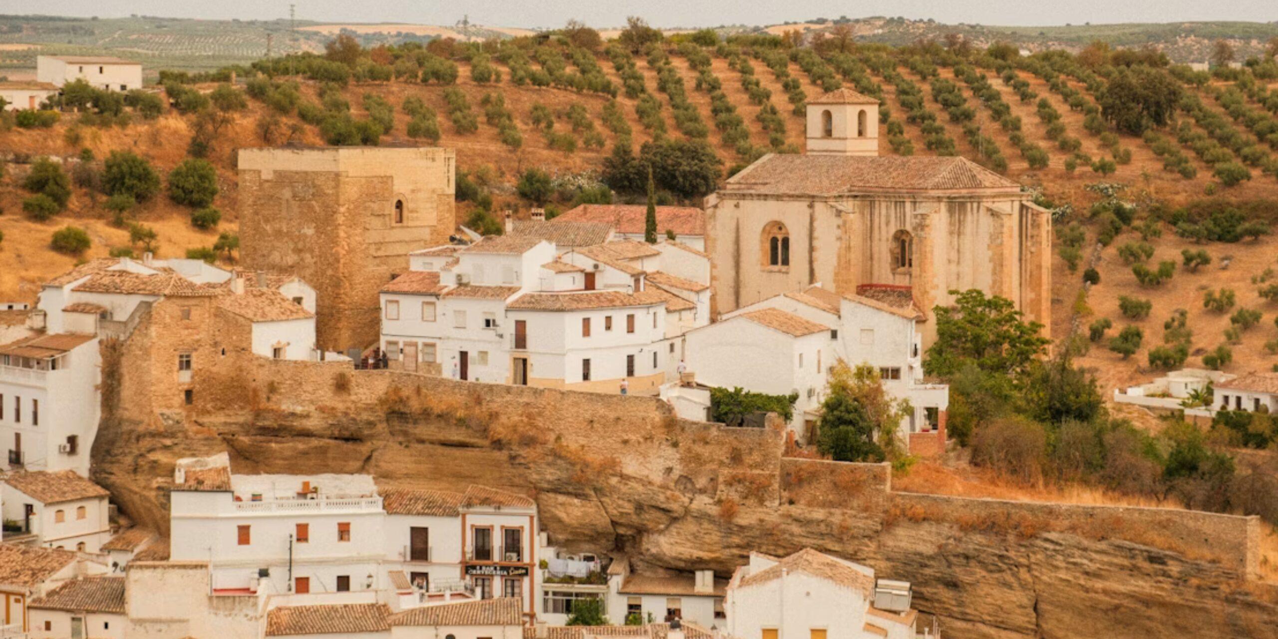 Η αγοραπωλησία των χωριών στη Νότια Ευρώπη αλλάζει τον τουρισμό