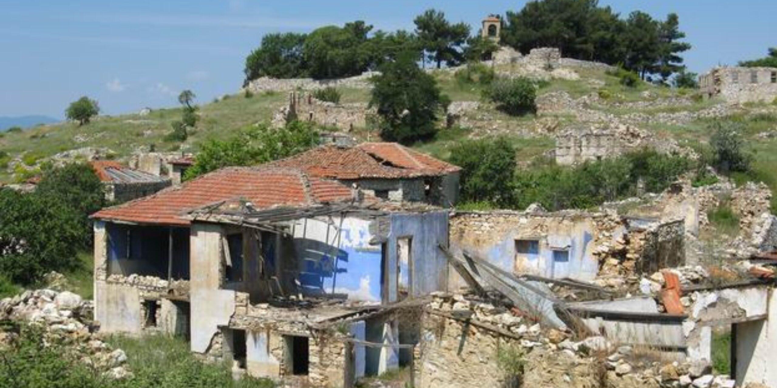 Μεσολακκιά: Από τα Λακκοβίκια στο Σήμερα